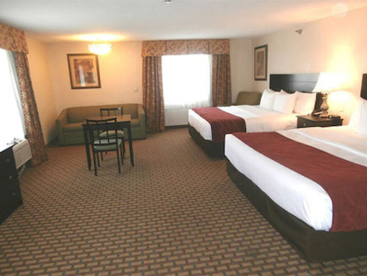 Comfort Inn & Suites Downtown Kansas City 3