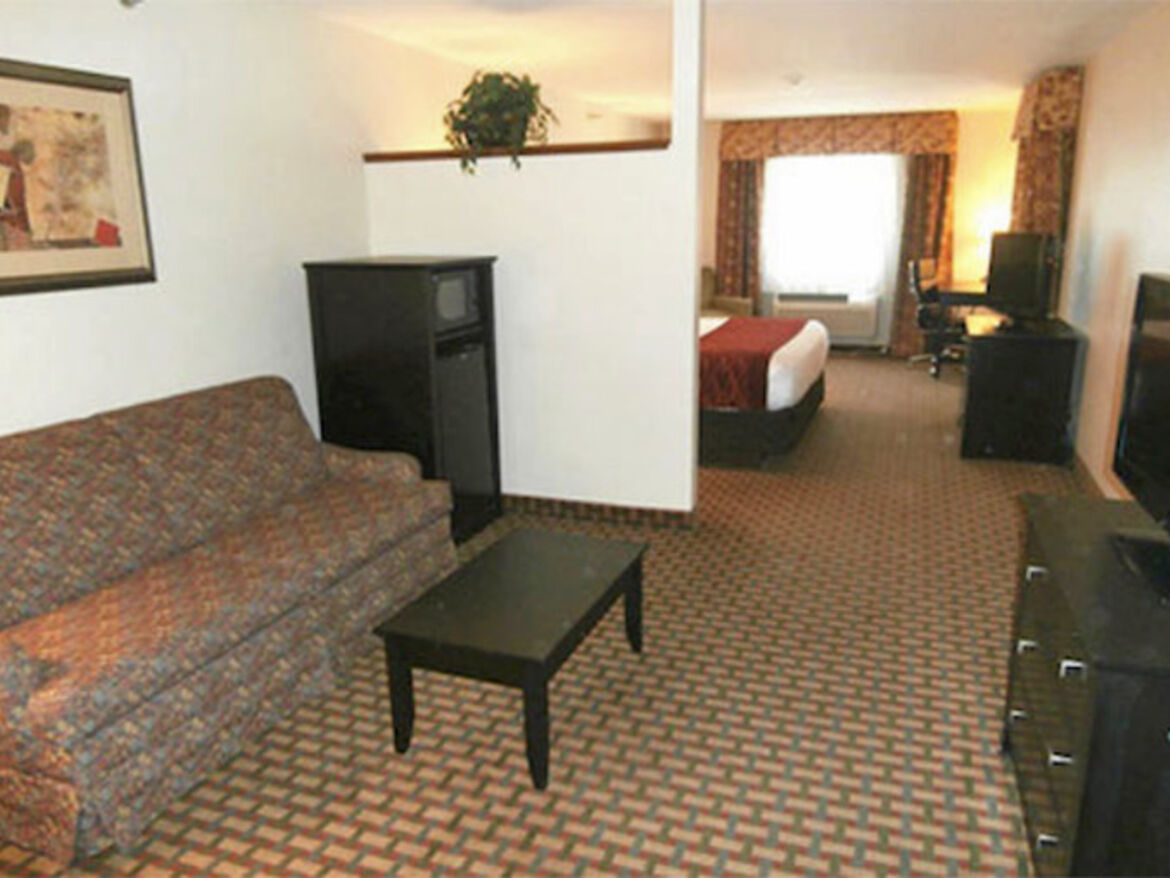 Comfort Inn & Suites Downtown Kansas City 6