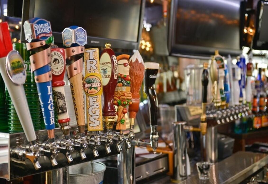 20+ Beers On Tap Bar